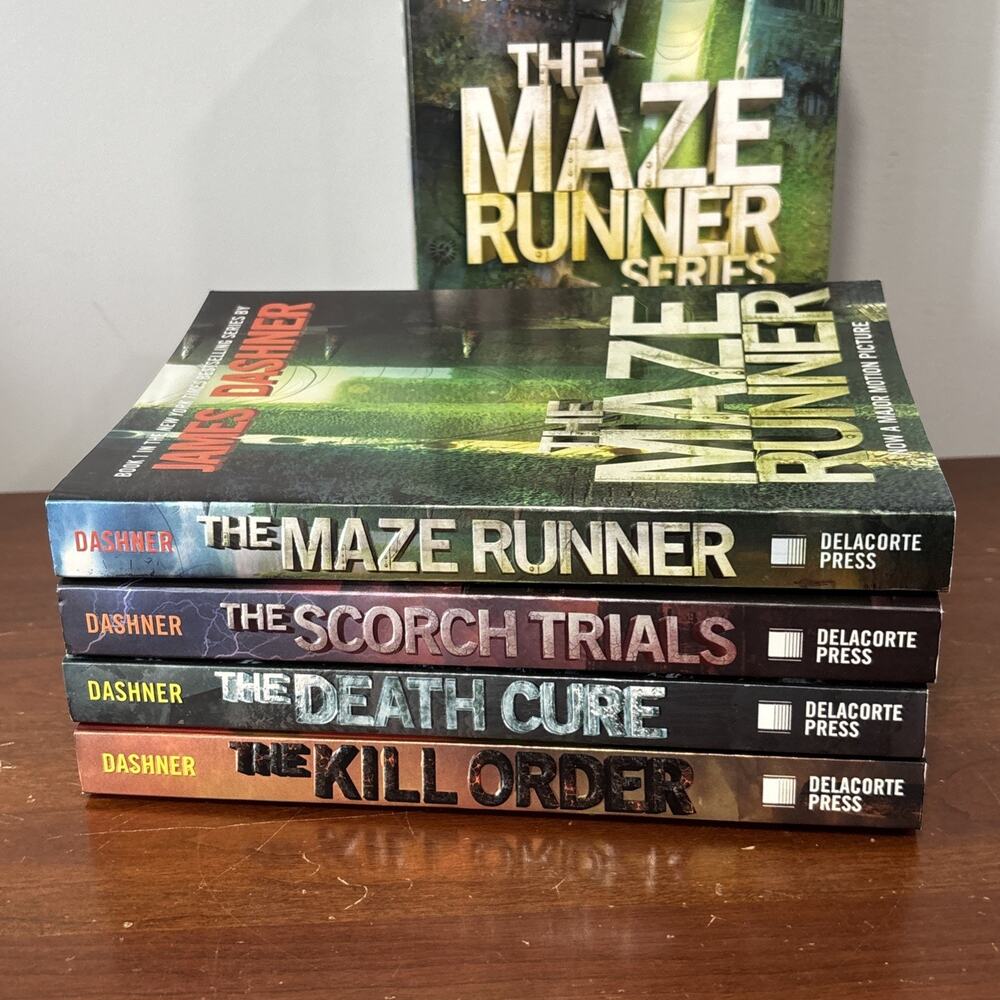 The Maze Runner Series by James Dashner 4 Paperbacks Boxed Set - Picture 8 of 11
